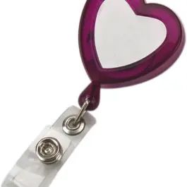Love – מחזיק לתג לב